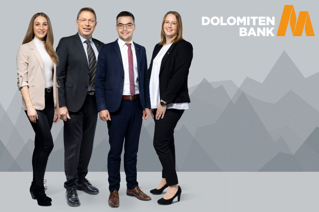 Das Team der Dolomitenbank in Matrei in Osttirol.